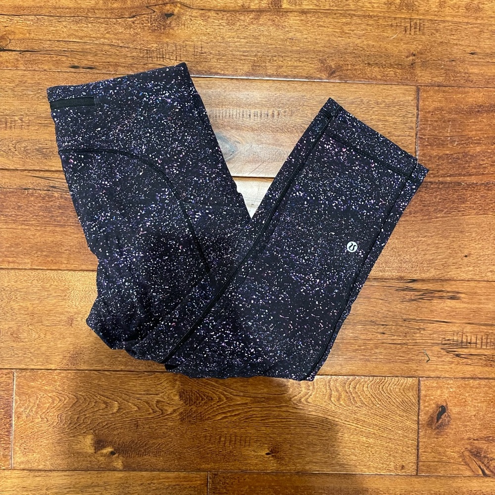 Lululemon speed up crop leggings. Size 6